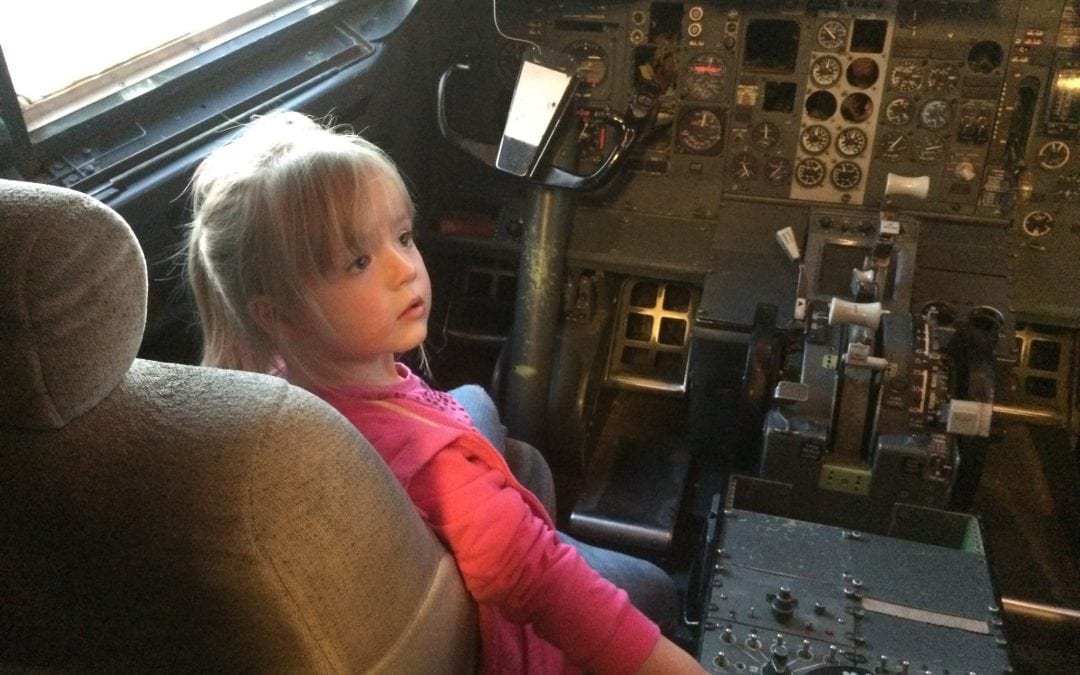 Visit the Parachute Inn Restaurant & Dine in a Southwest Boeing 737 for the Ultimate Dining Experience!