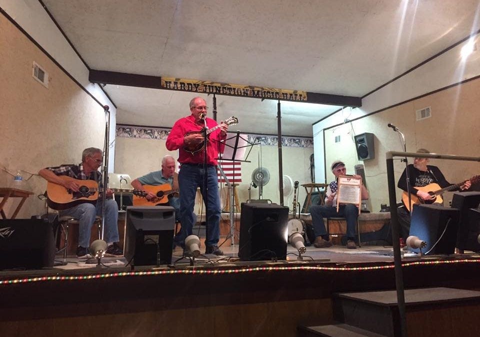 Bustling Tourist Town of Hardy adds Live Music in the Park starting June 9th!  Join the fun!